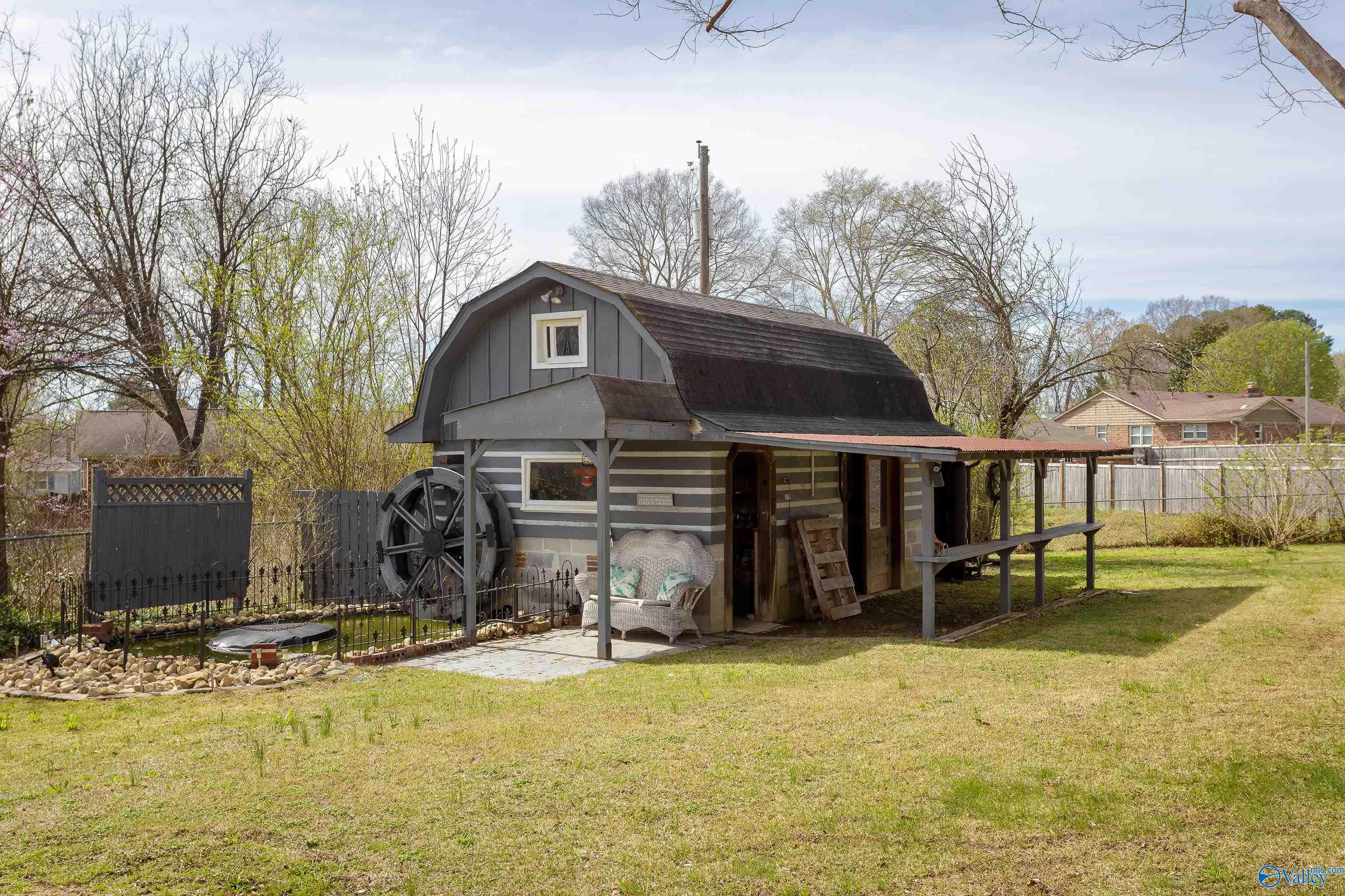 569 Hazelwood Drive, Florence, Alabama image 4
