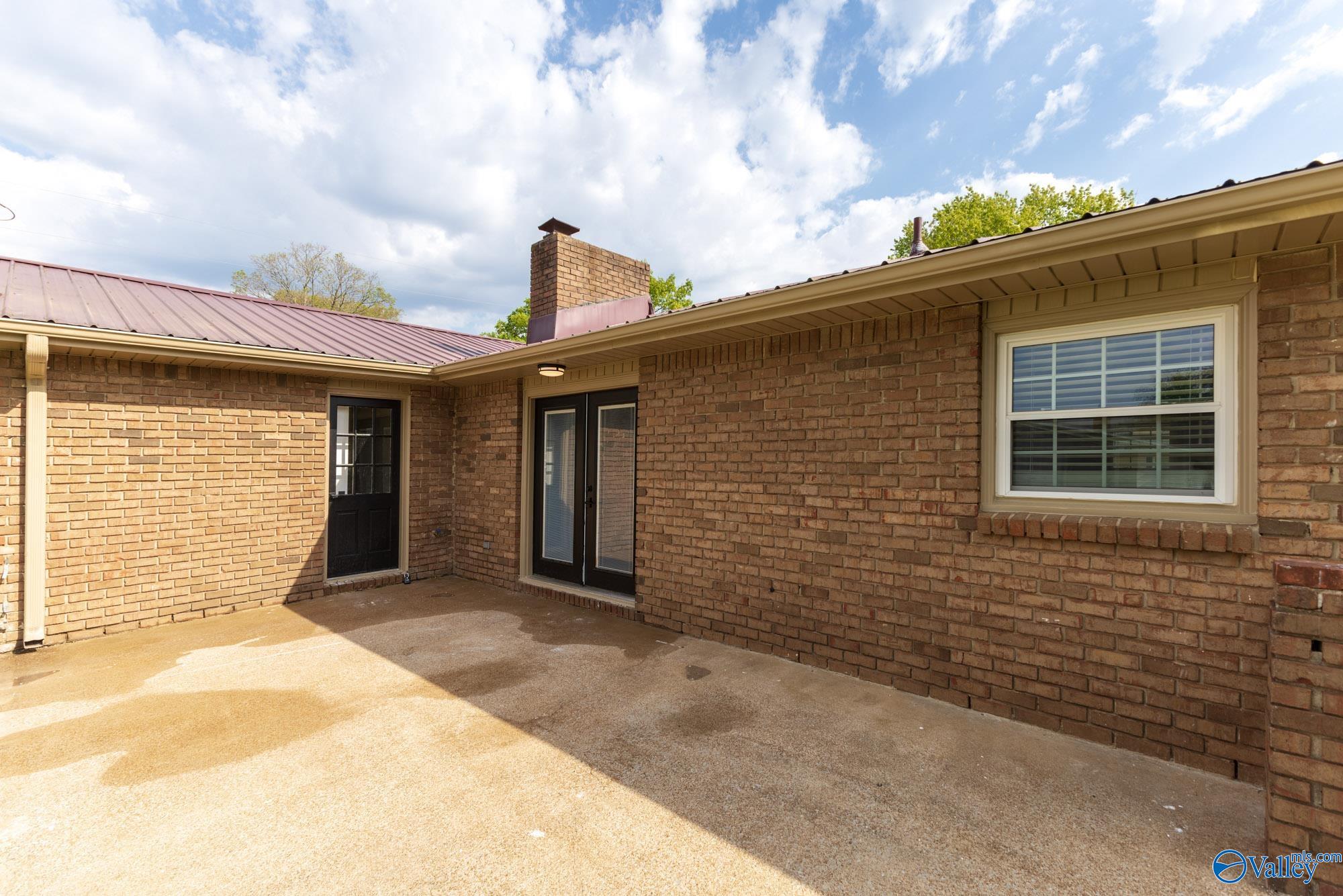 2303 Rothmore Drive, Huntsville, Alabama image 32
