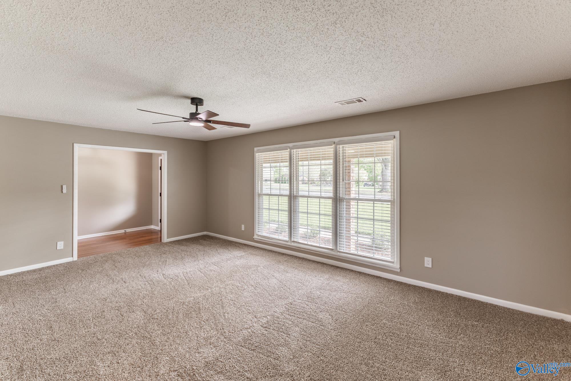 2303 Rothmore Drive, Huntsville, Alabama image 8
