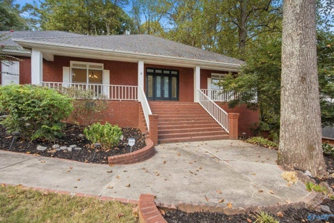 Homes For Sale - 315 Mossy Oak Drive<br/> Huntsville, AL 35806