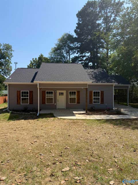 Homes For Sale - 419 3rd Avenue<br/> Arab, AL 35016