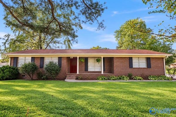 1207 LARRYDALE DR, GADSDEN, AL 35905 - Image 1aab8d6e61fe2419ccd9cddf983be7df/3870321440
