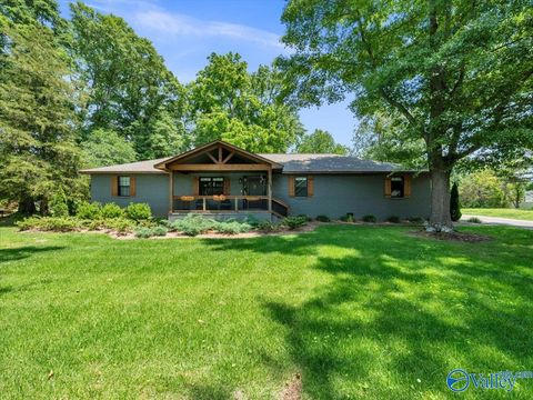 Homes For Sale - 1453 South Broad Street<br/> Albertville, AL 35950