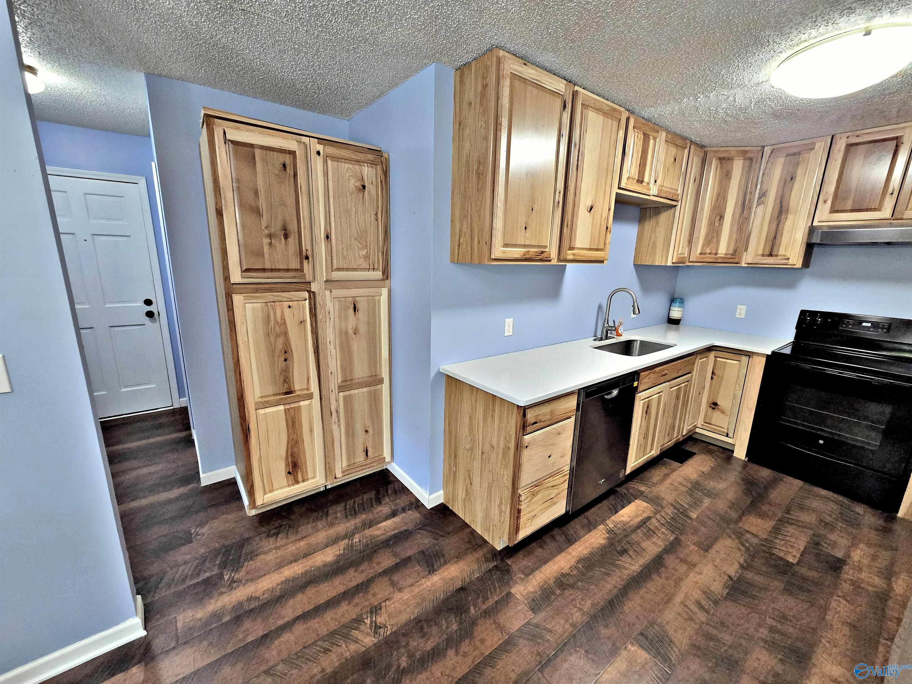 118 Saint Drive, Laceys Spring, Alabama image 5