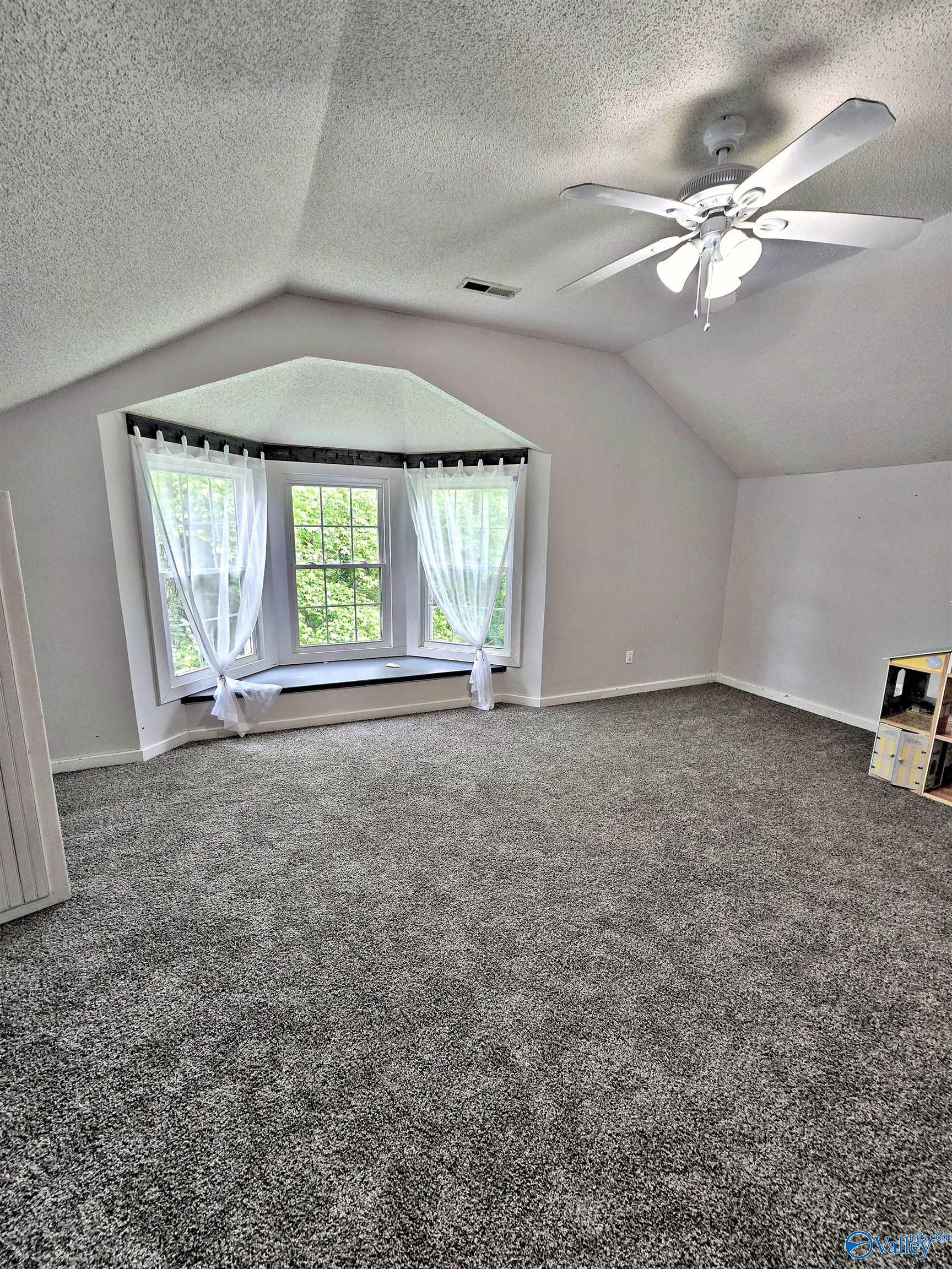 118 Saint Drive, Laceys Spring, Alabama image 8