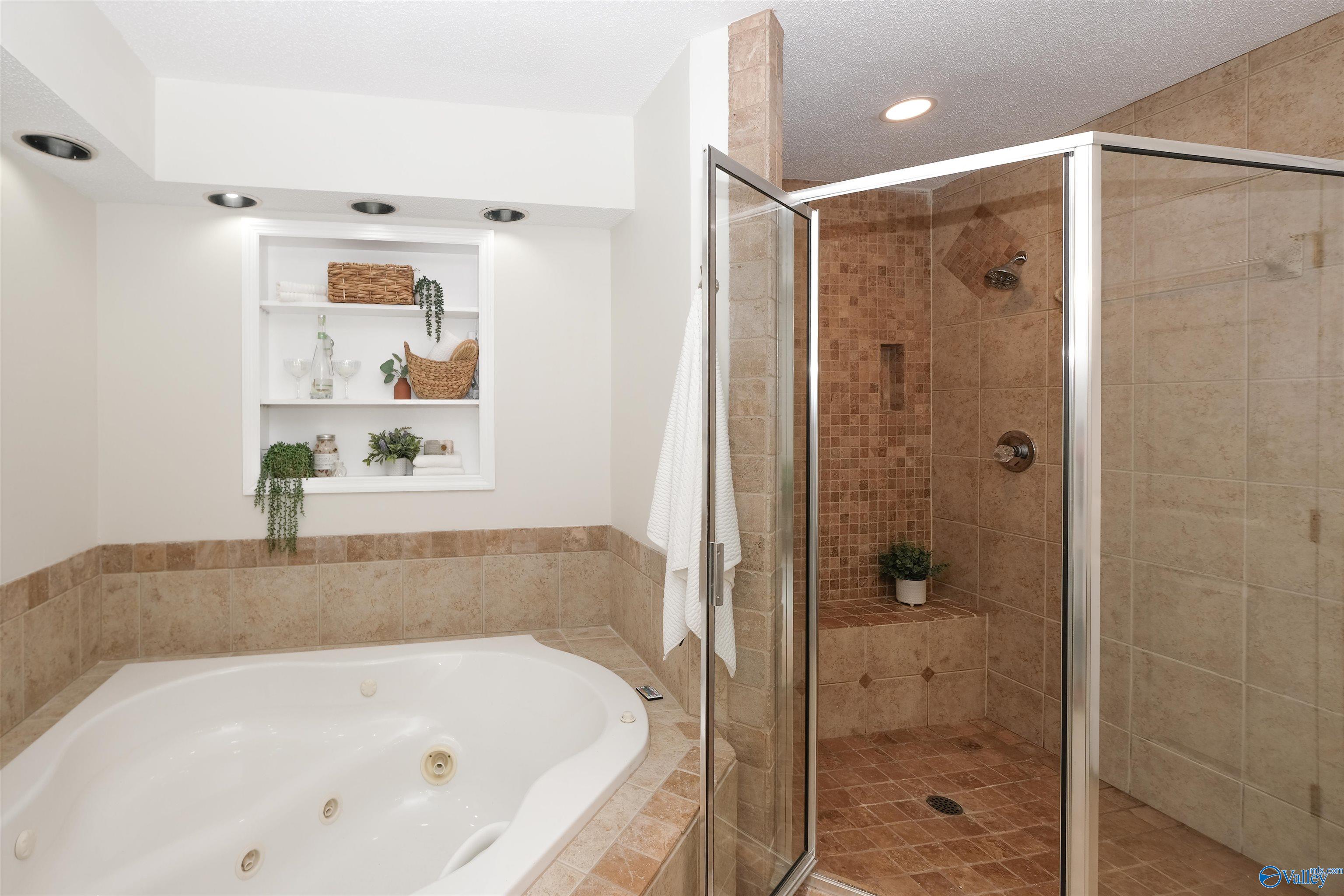 1809 Hollytree Drive, Huntsville, Alabama image 35