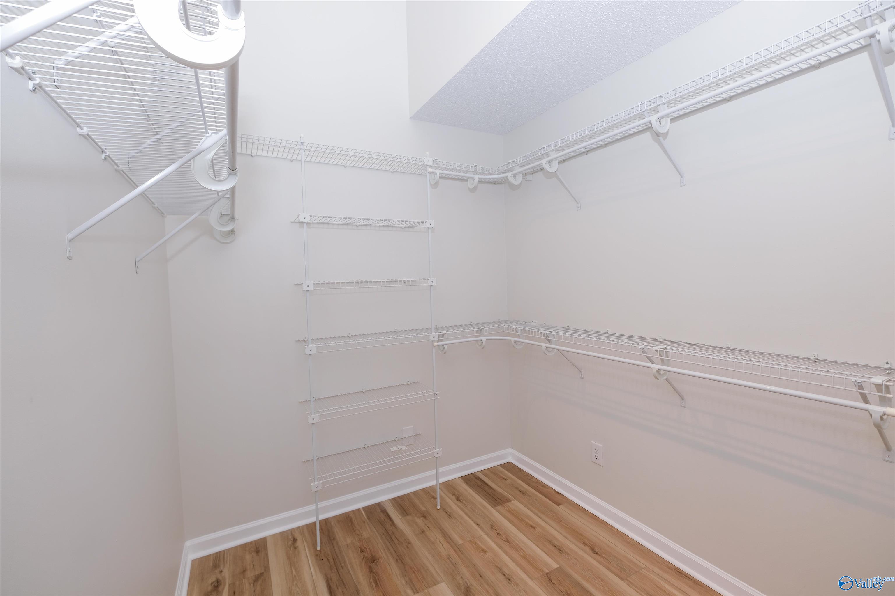 1809 Hollytree Drive, Huntsville, Alabama image 34