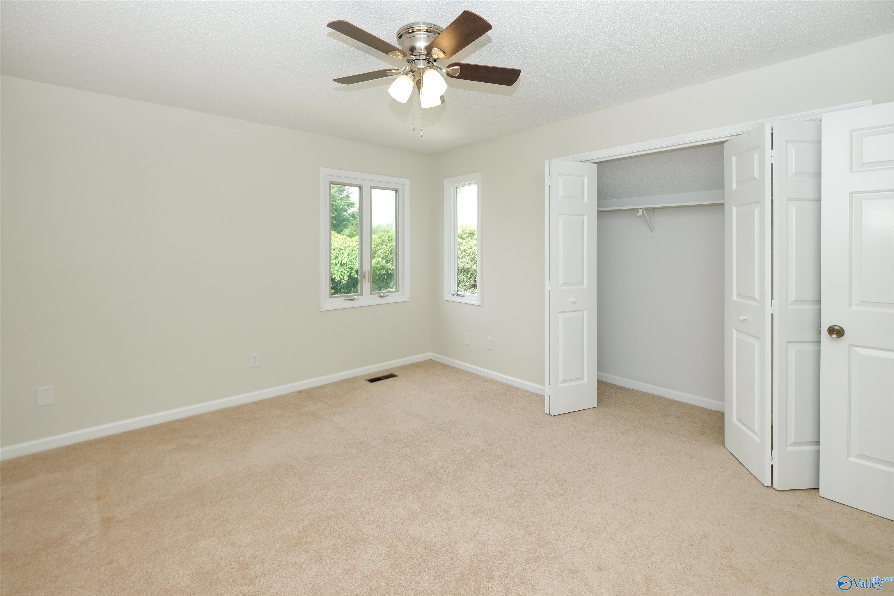 1809 Hollytree Drive, Huntsville, Alabama image 43