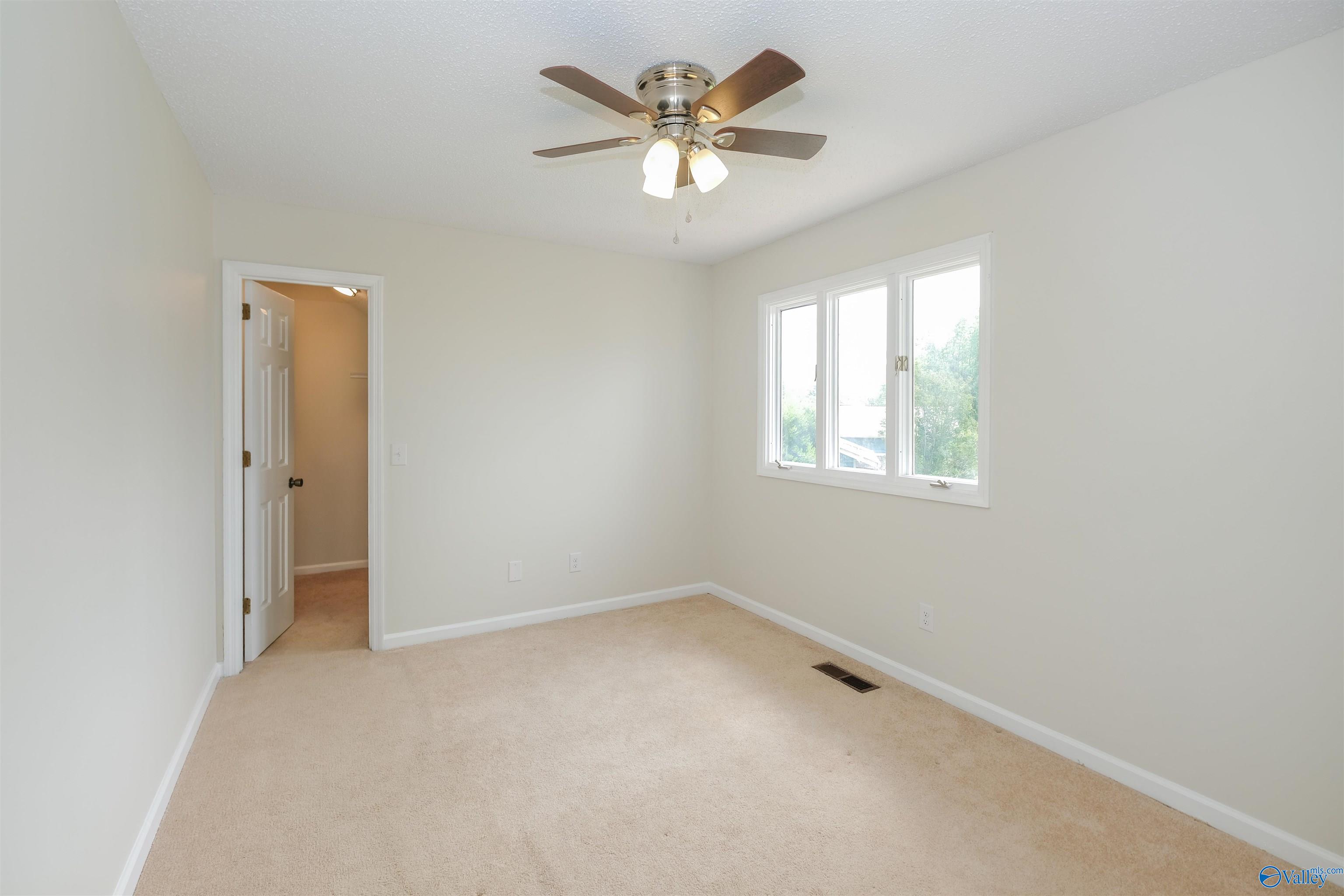1809 Hollytree Drive, Huntsville, Alabama image 42