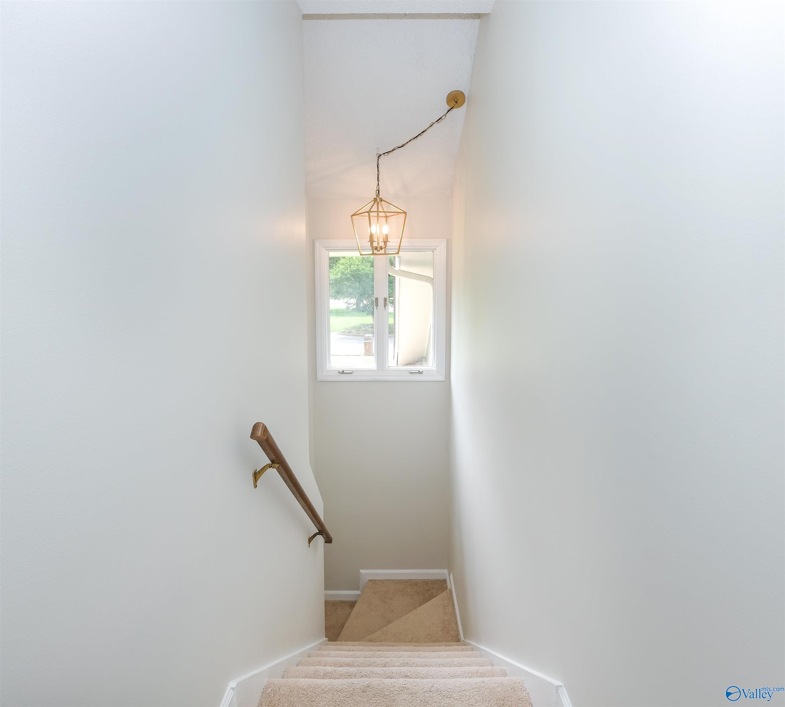 1809 Hollytree Drive, Huntsville, Alabama image 40
