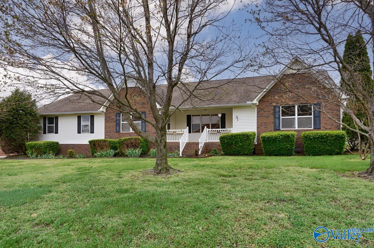 15371 Craft Lane, Athens, Alabama image 1