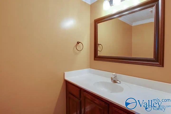 206 Cheval Circle, Brownsboro, Alabama image 6