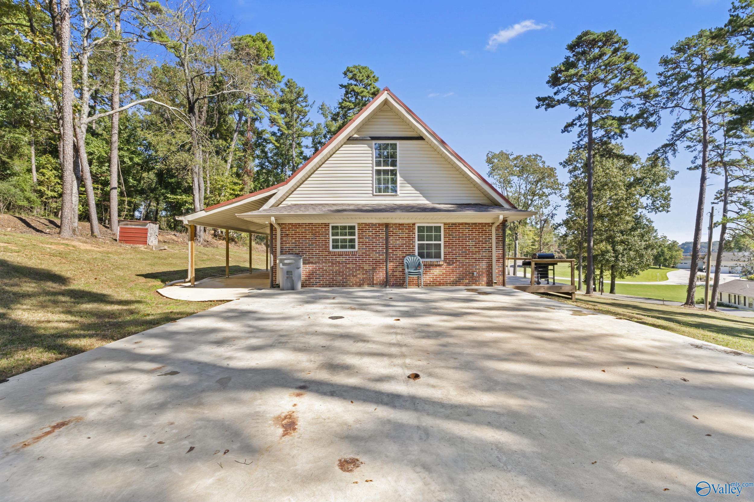 882 York Drive