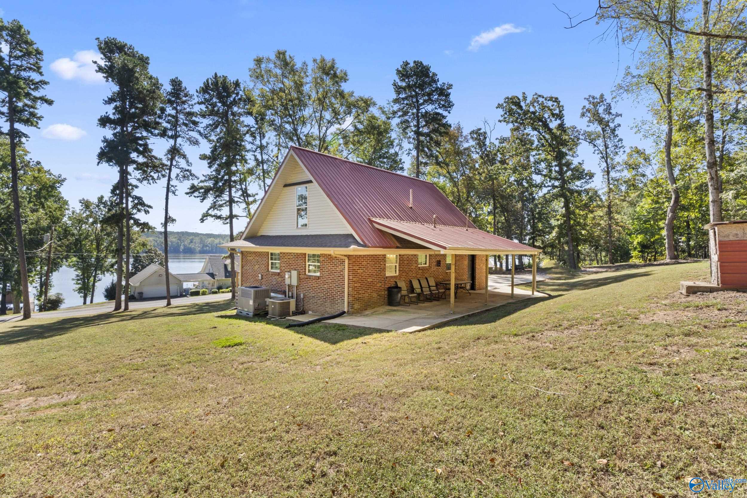 882 York Drive