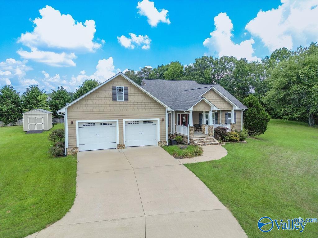 Fort Payne, Alabama 35967, United States, 3 Bedrooms Bedrooms, ,2 BathroomsBathrooms,Residential,Active,170077