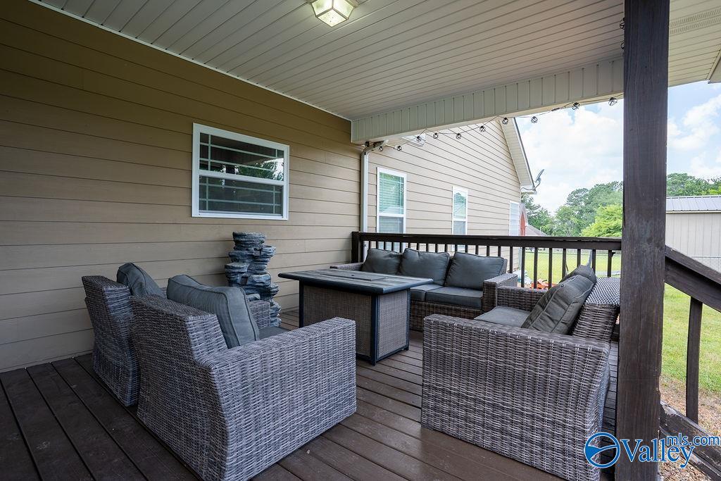 Fort Payne, Alabama 35967, United States, 3 Bedrooms Bedrooms, ,2 BathroomsBathrooms,Residential,Active,170077