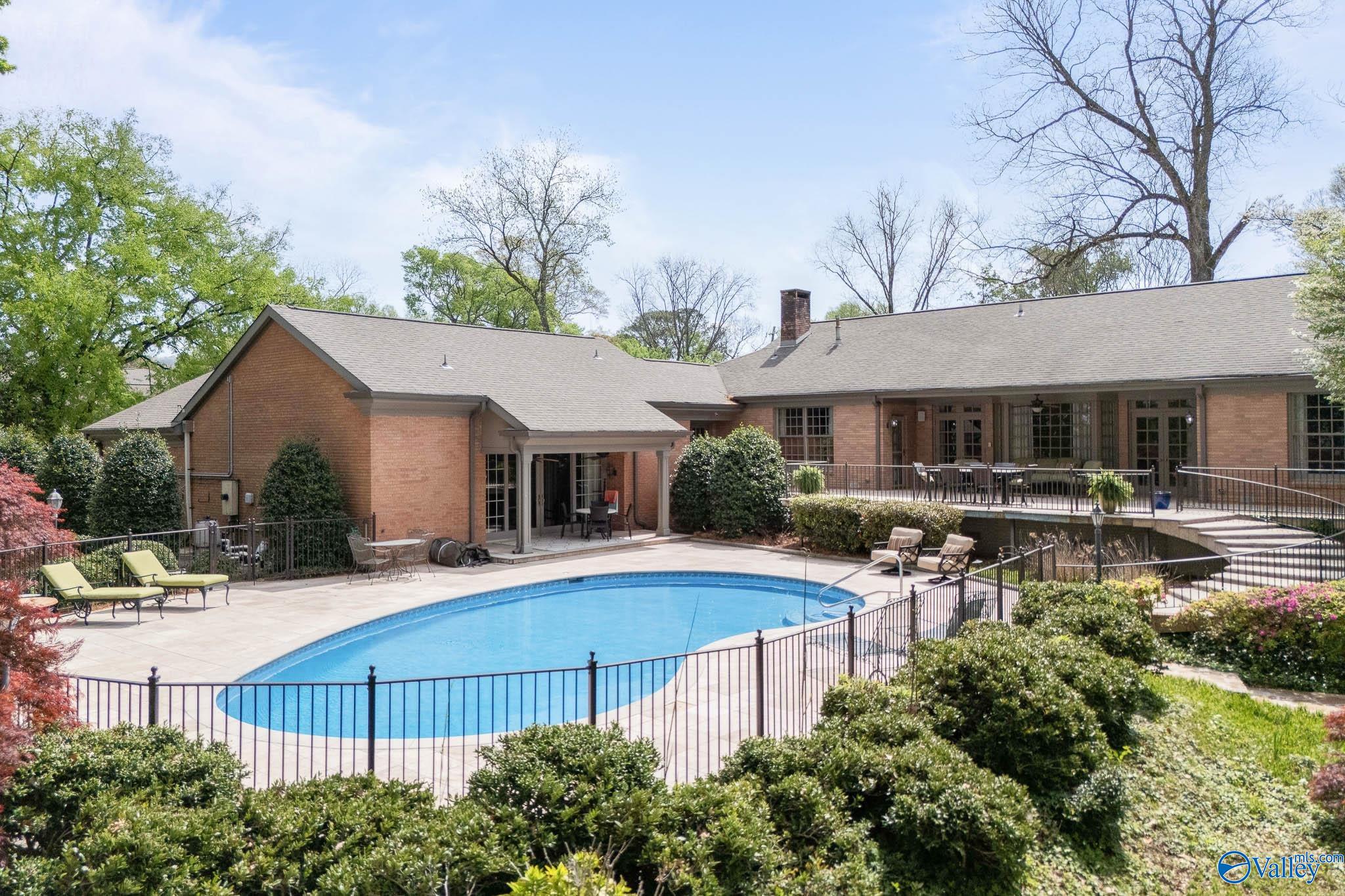 421 Echols Avenue SE