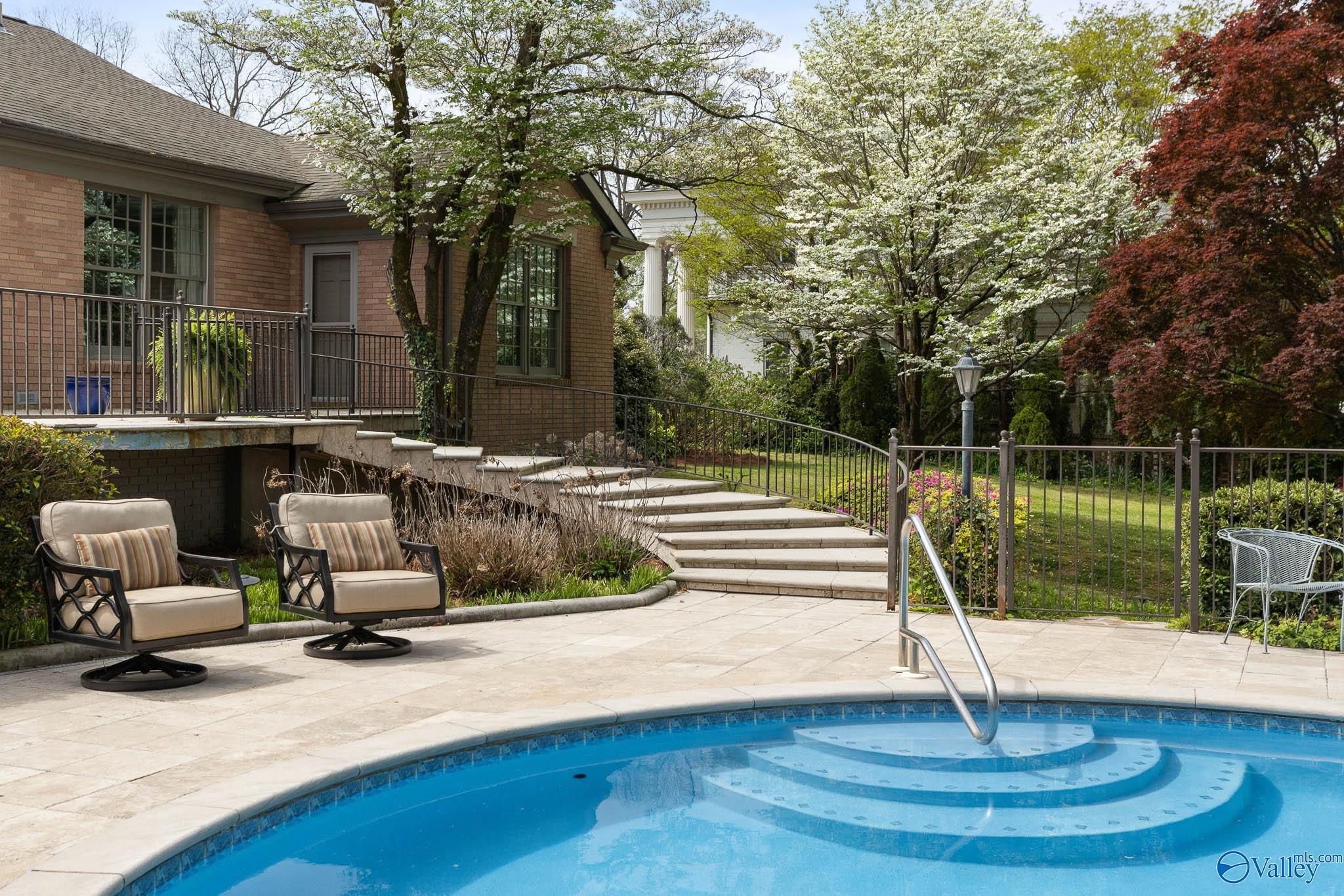 421 Echols Avenue SE