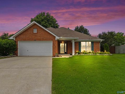 Homes For Sale - 2614 Quail Ridge Lane<br/> Huntsville, AL 35803