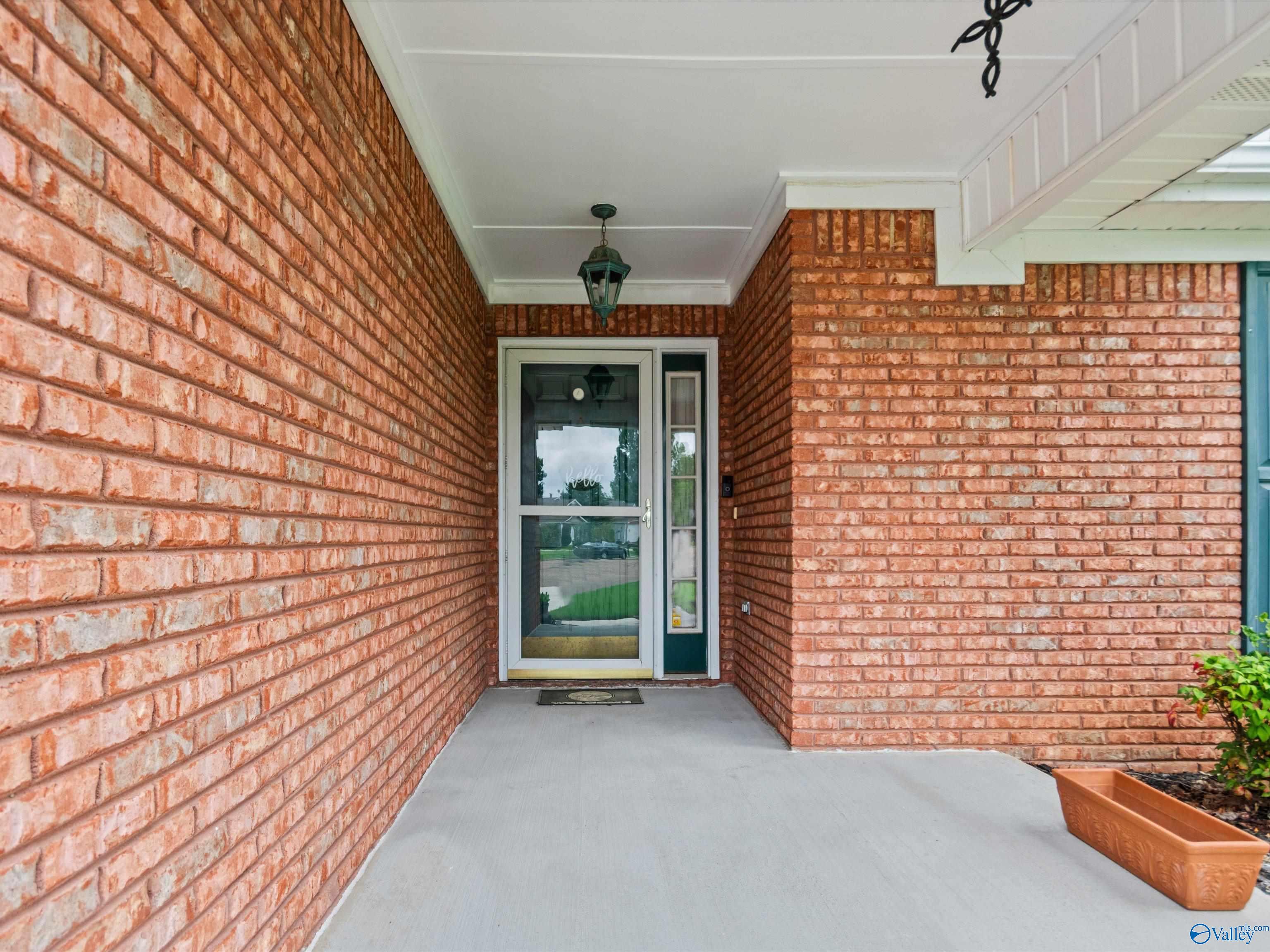2614 Quail Ridge Lane SW