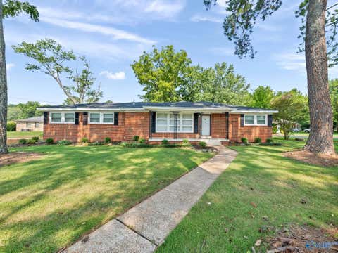 Homes For Sale - 2222 Lynn Road<br/> Huntsville, AL 35810