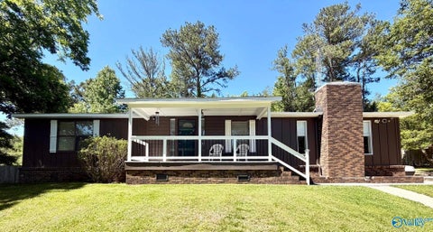 Homes For Sale - 155 Regal Row<br/> Gadsden, AL 35904