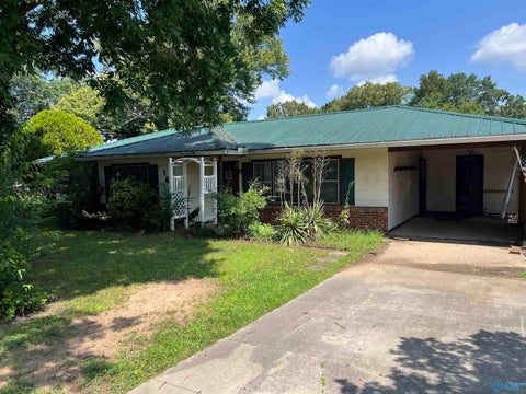 Homes For Sale - 1602 SW Northmead Street<br/> Morgan County, Decatur, AL 35601