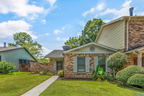 Condo For Sale - 335 Chateau Drive<br/> Huntsville, AL 35801