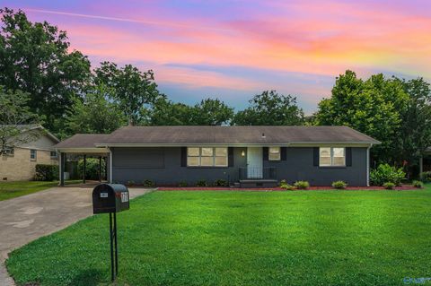 Homes For Sale - 1711 Sandra Street<br/> Decatur, AL 35601