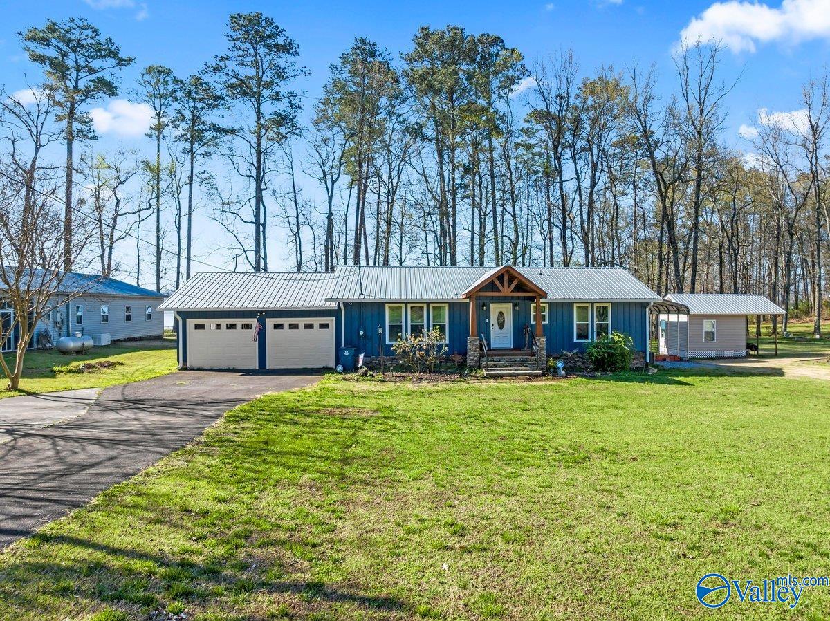 1370 Holiday Shores Road, Scottsboro, Alabama image 5