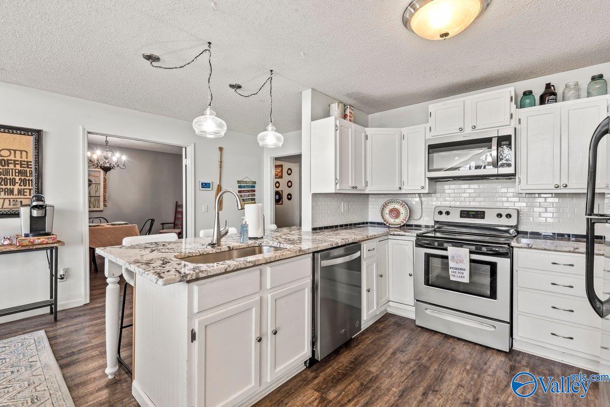 1370 Holiday Shores Road, Scottsboro, Alabama image 13