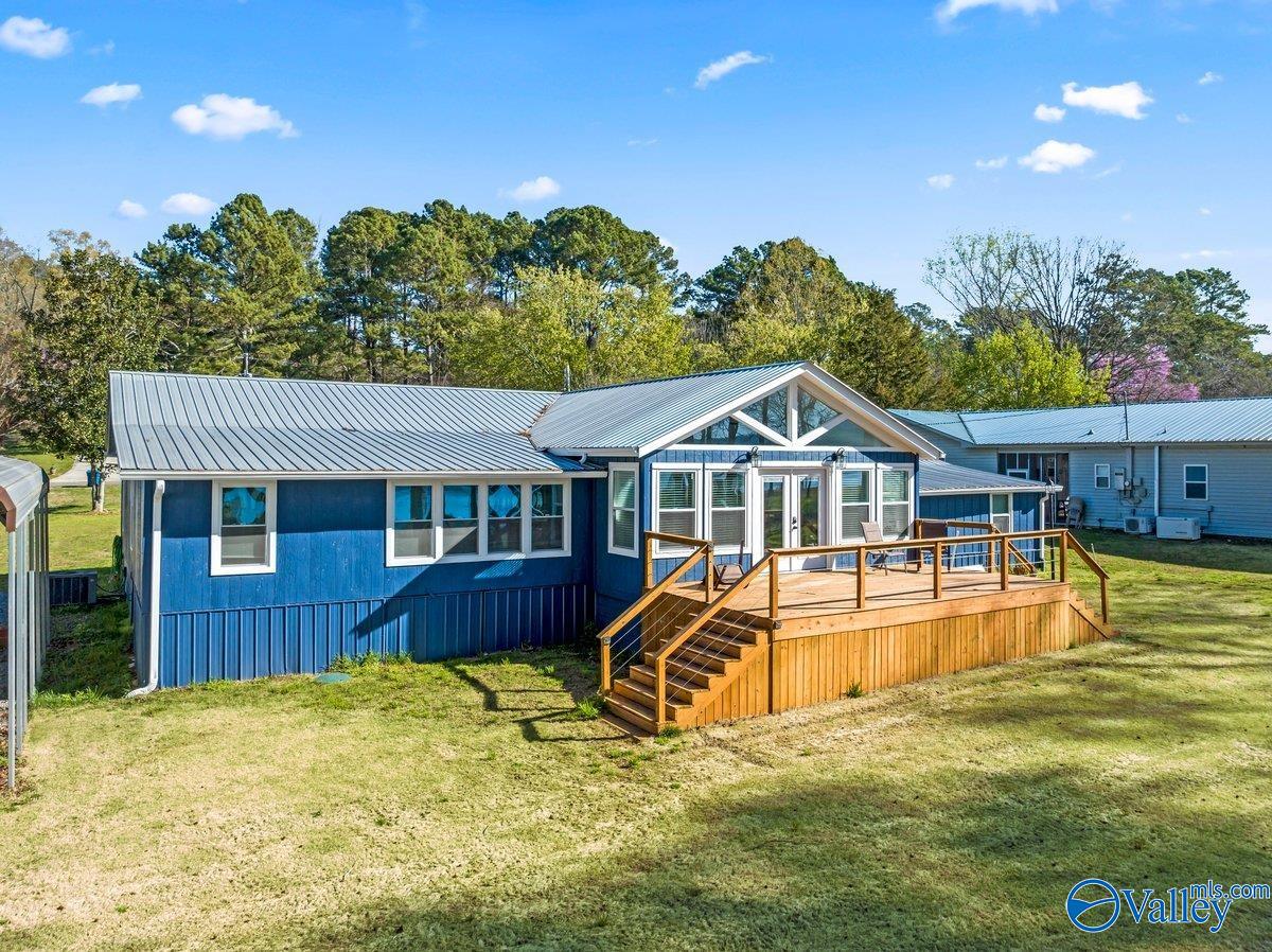 1370 Holiday Shores Road, Scottsboro, Alabama image 2
