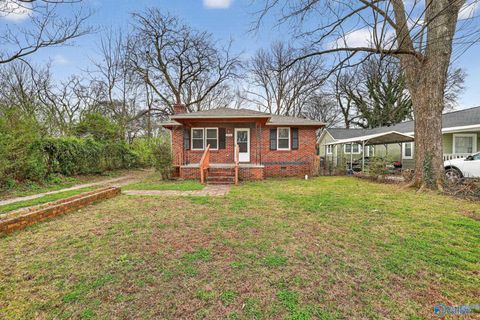 Photo of 2214 Kildare Street NW, Huntsville, AL 35811 (MLS # 21912214)