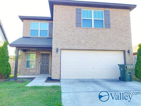 Homes For Rent - 136 Winstead Circle<br/> Owens Cross Roads, AL 35763