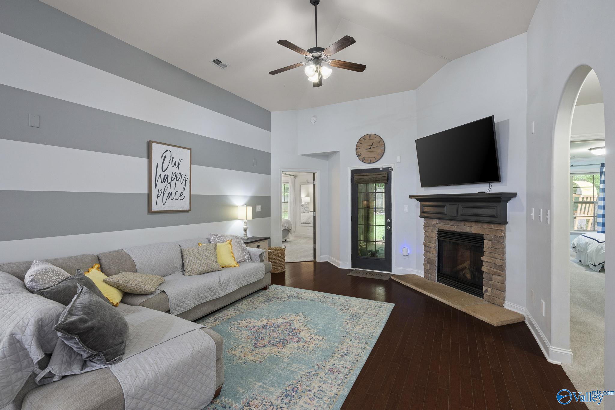 6807 Breyerton Way, Owens Cross Roads, Alabama image 19