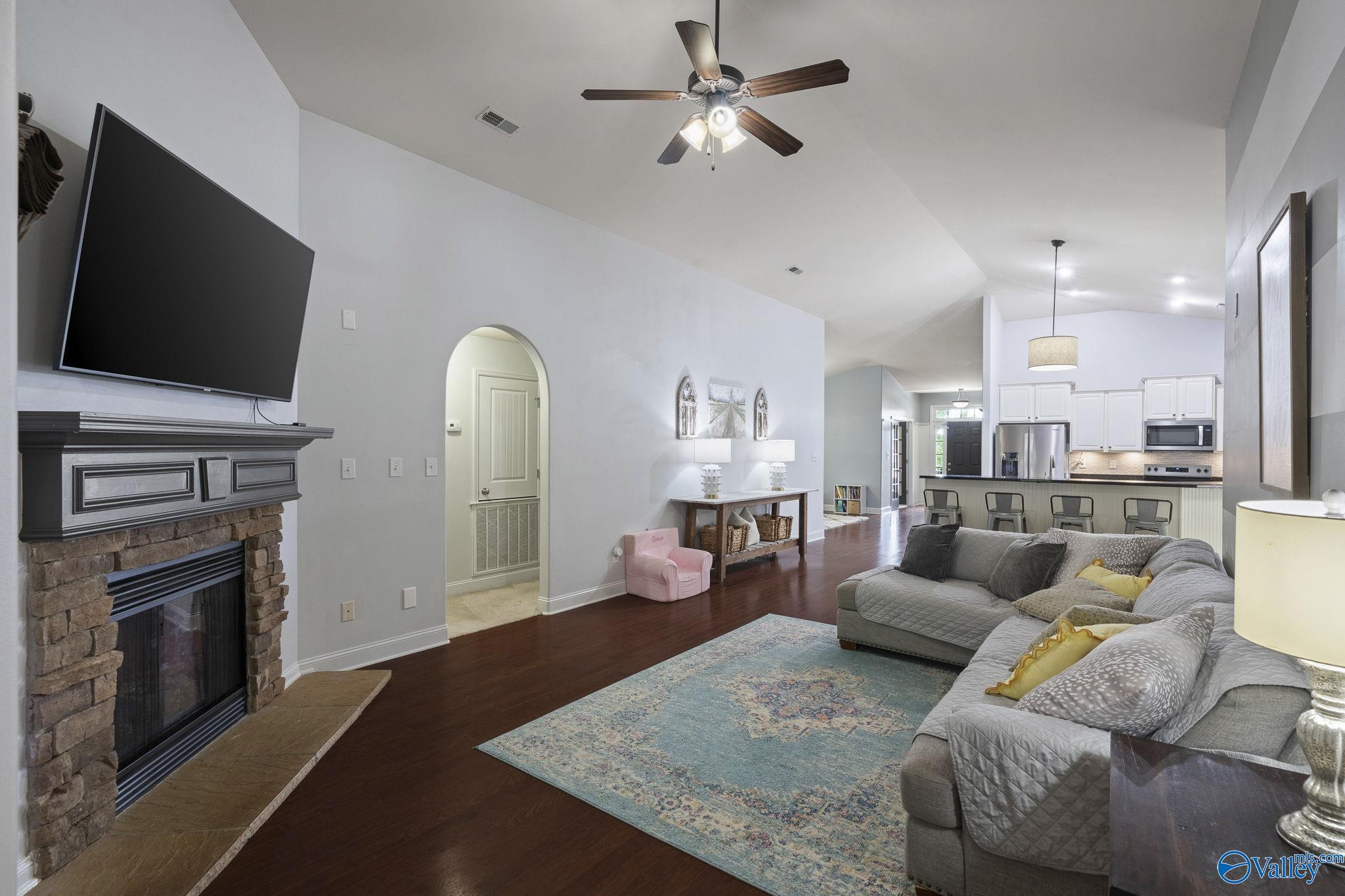 6807 Breyerton Way, Owens Cross Roads, Alabama image 20