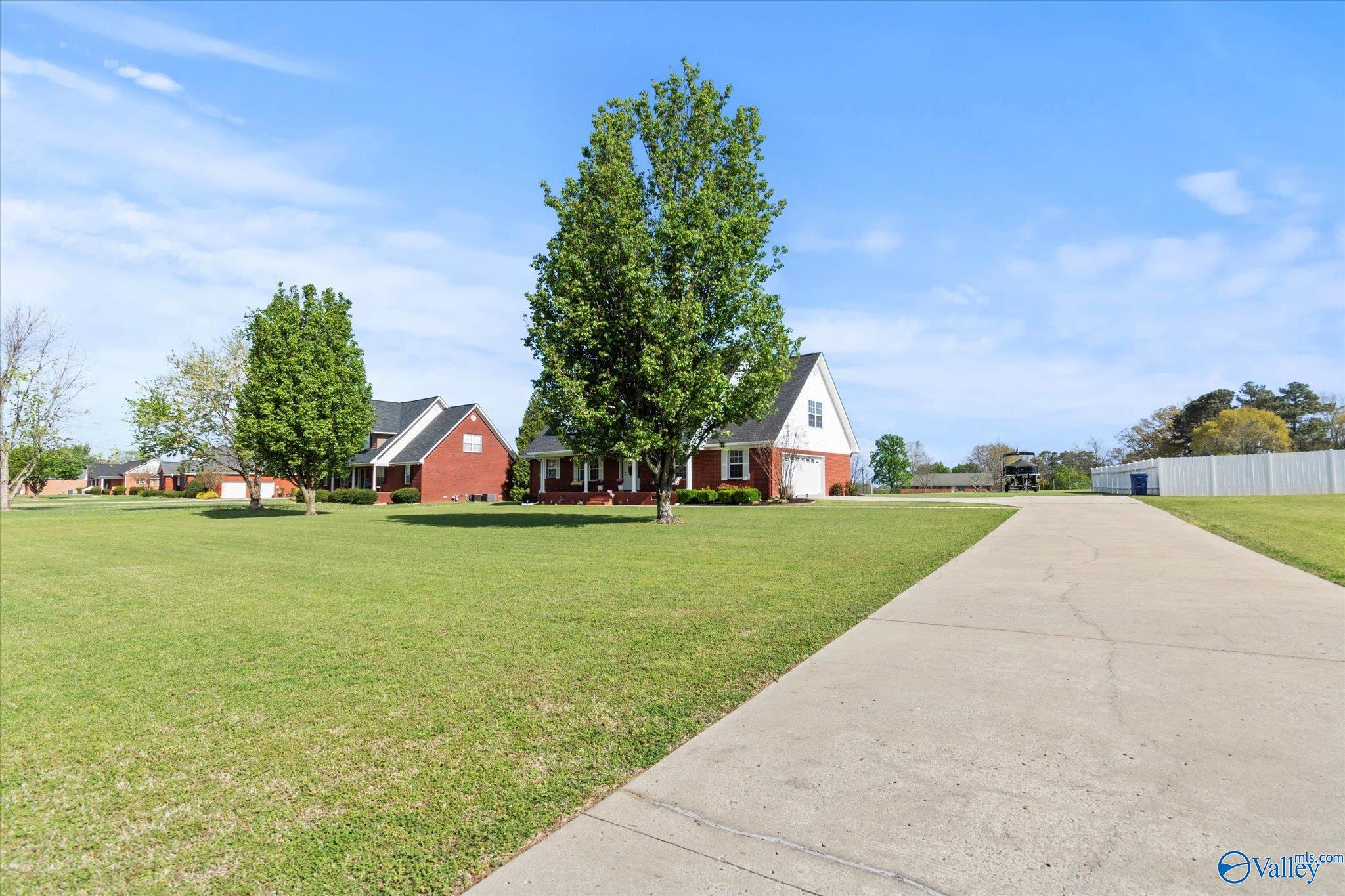 1032 East Main Street, Albertville, Alabama image 40