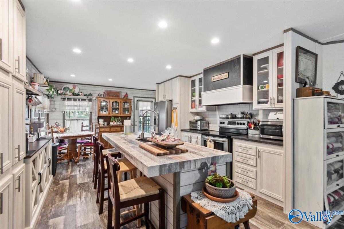 1370 County Road 1193