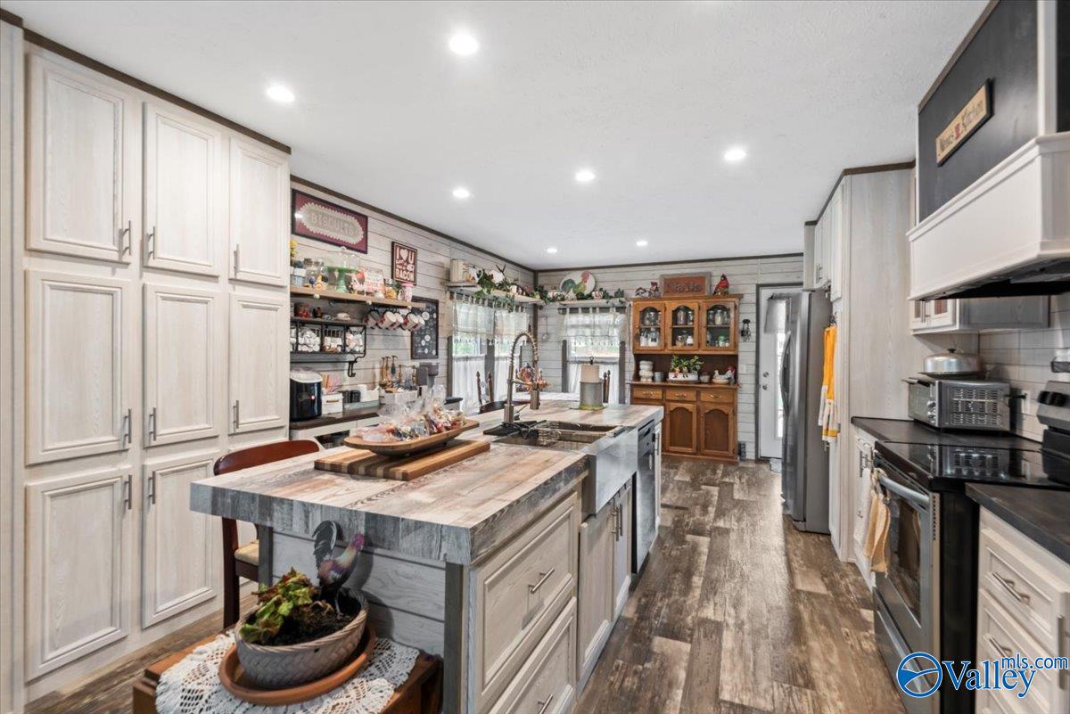 1370 County Road 1193