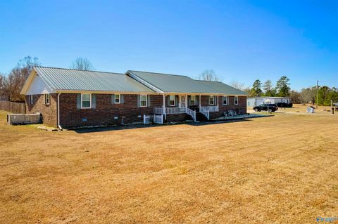Photo of 27420 Thach Road, Athens, AL 35613 (MLS # 21909934)