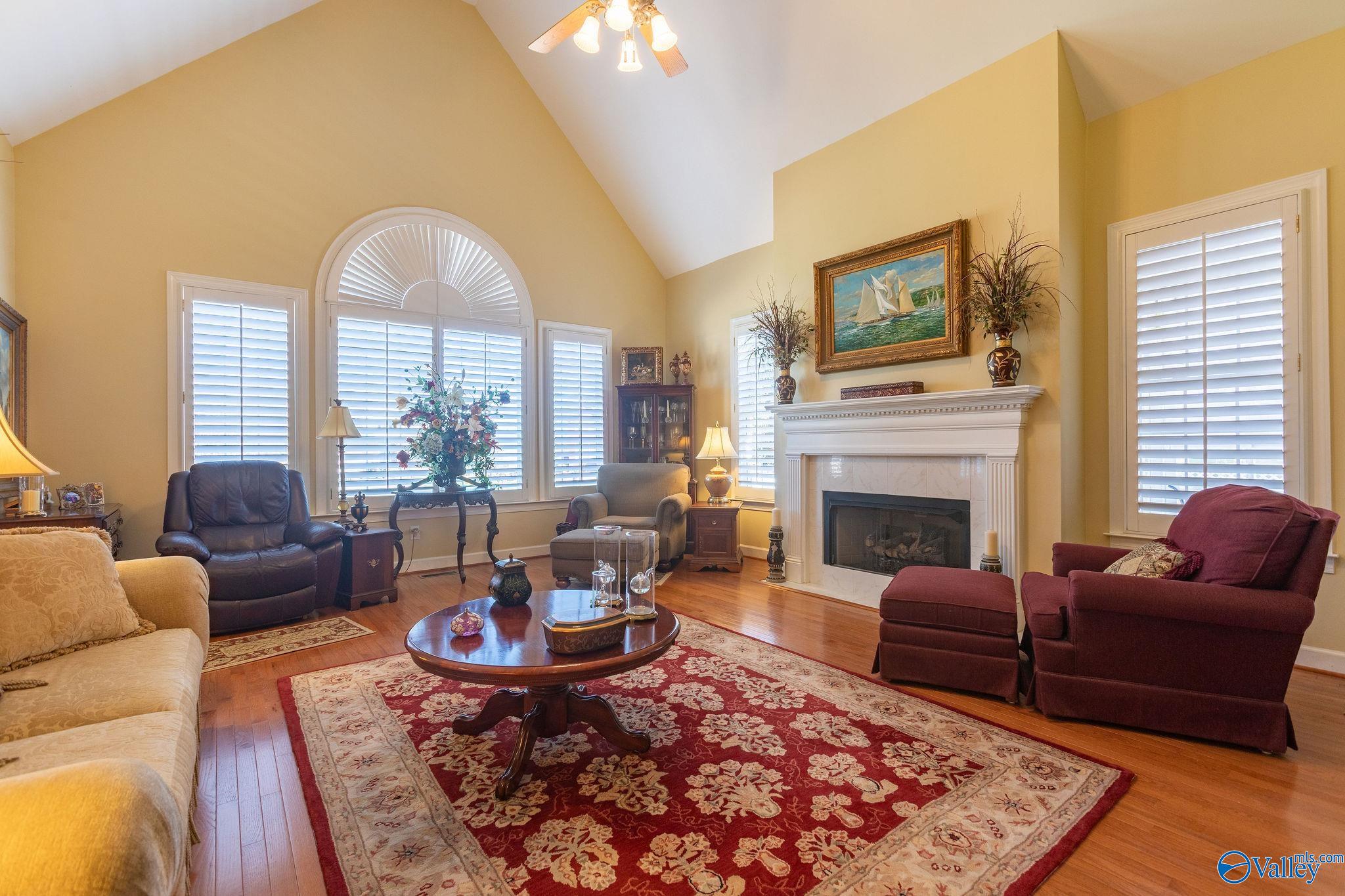 312 Lakepoint Drive, Gadsden, Alabama image 5