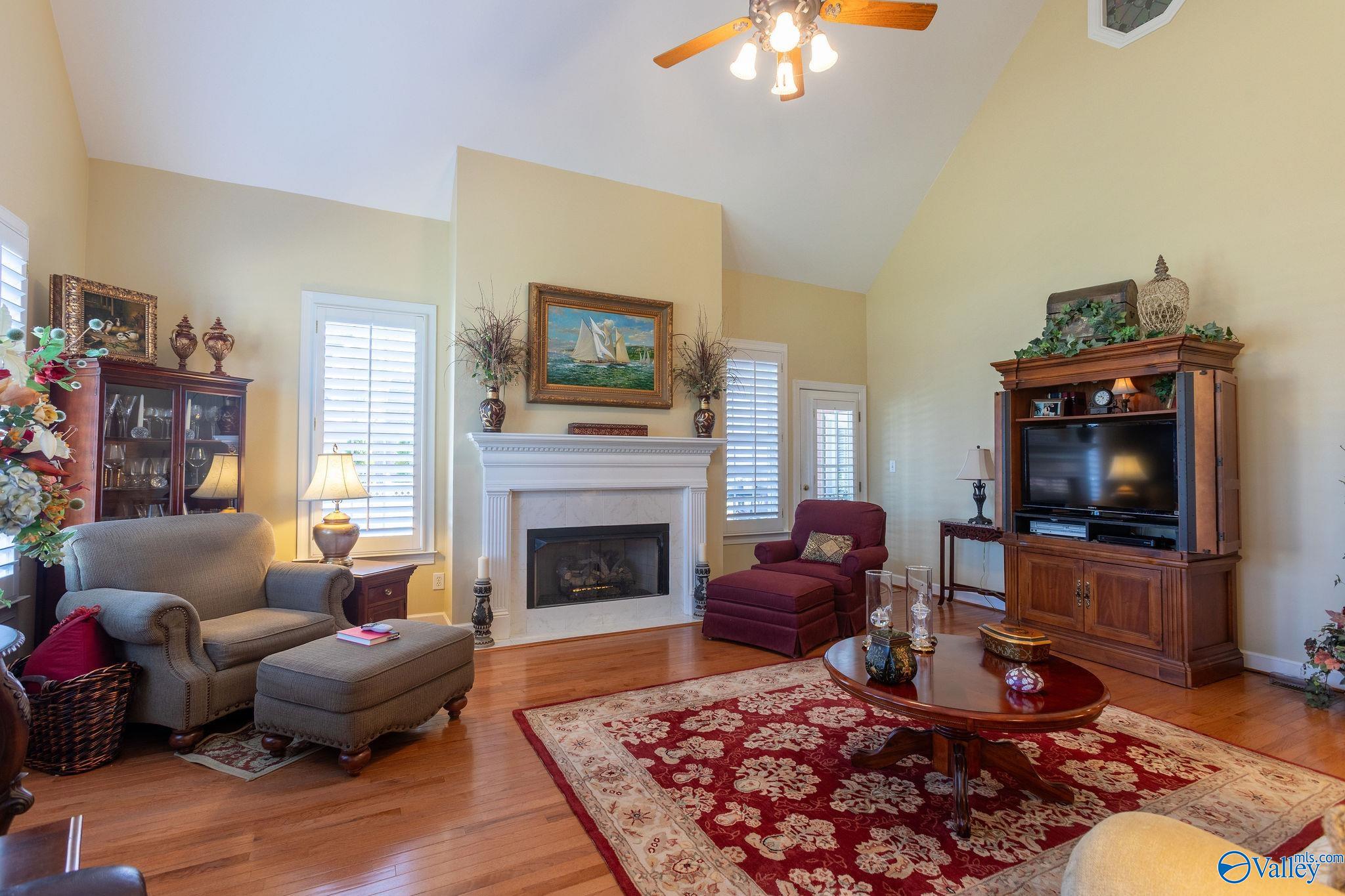 312 Lakepoint Drive, Gadsden, Alabama image 6