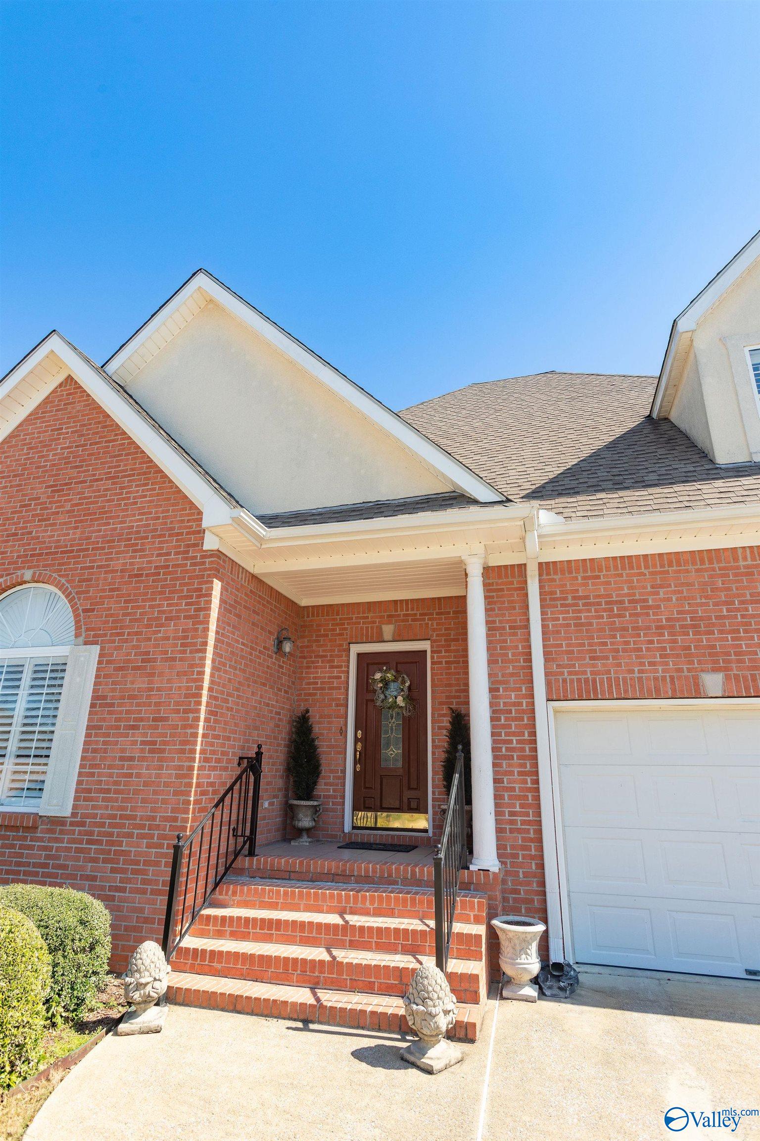312 Lakepoint Drive, Gadsden, Alabama image 3