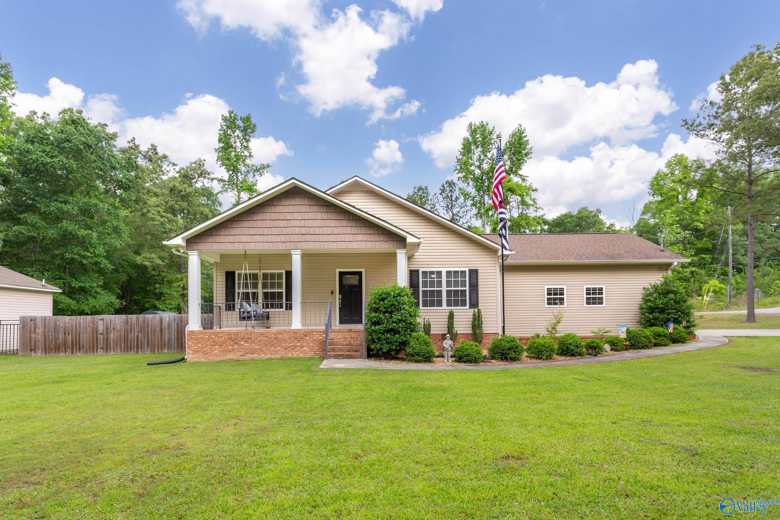 7110 New Bethel Road, Hokes Bluff, Alabama image 1