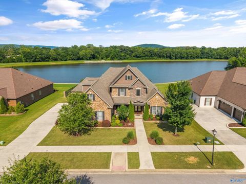 Homes For Sale - 7576 Parktrace Lane<br/> Owens Cross Roads, AL 35763