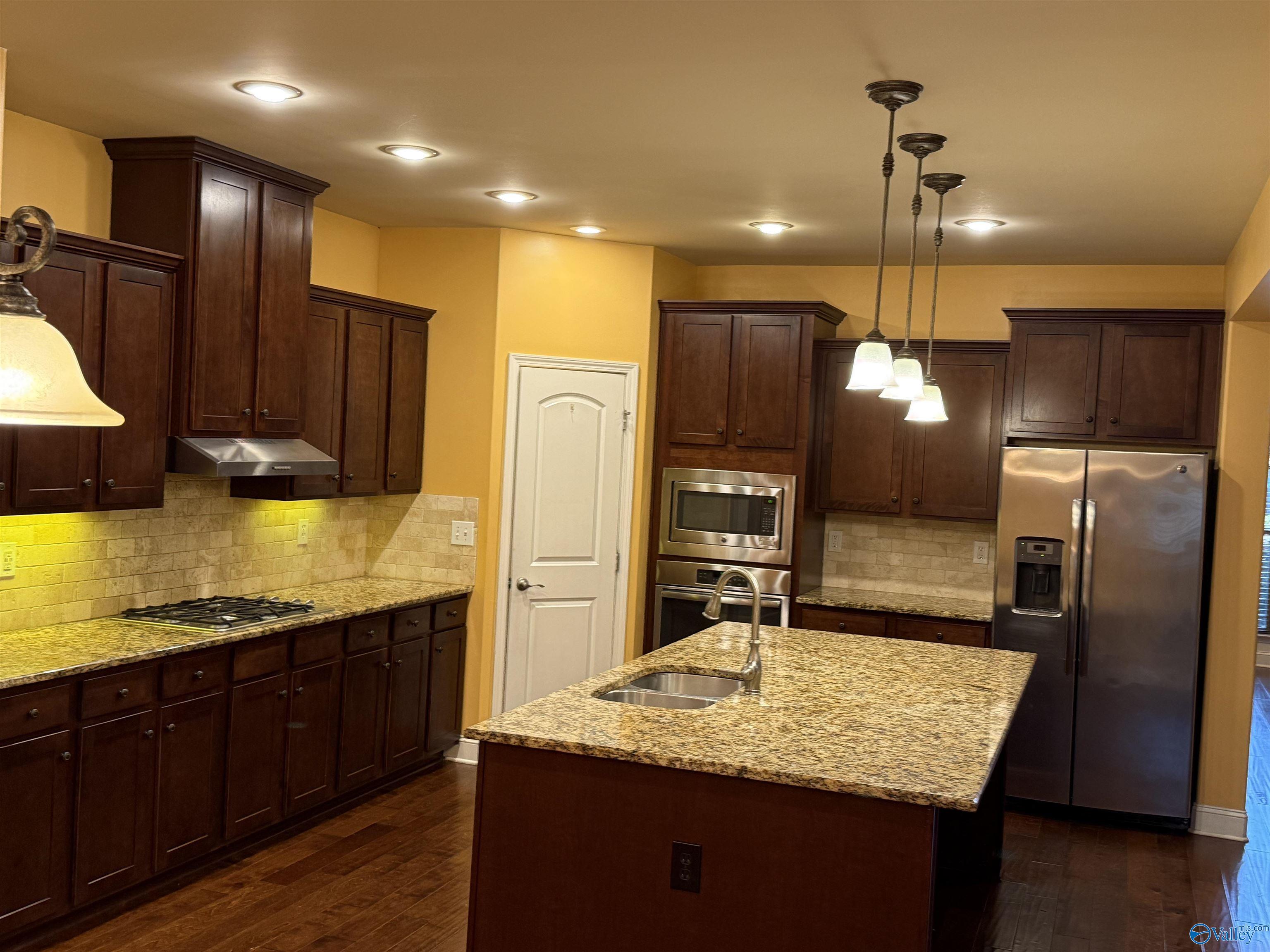 104 Melbridge Drive, Madison, Alabama image 3
