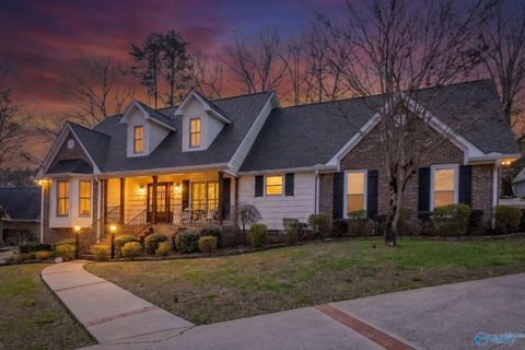 Photo of 5501 Cedar Mill Drive, Guntersville, AL 35976 (MLS # 21911632)