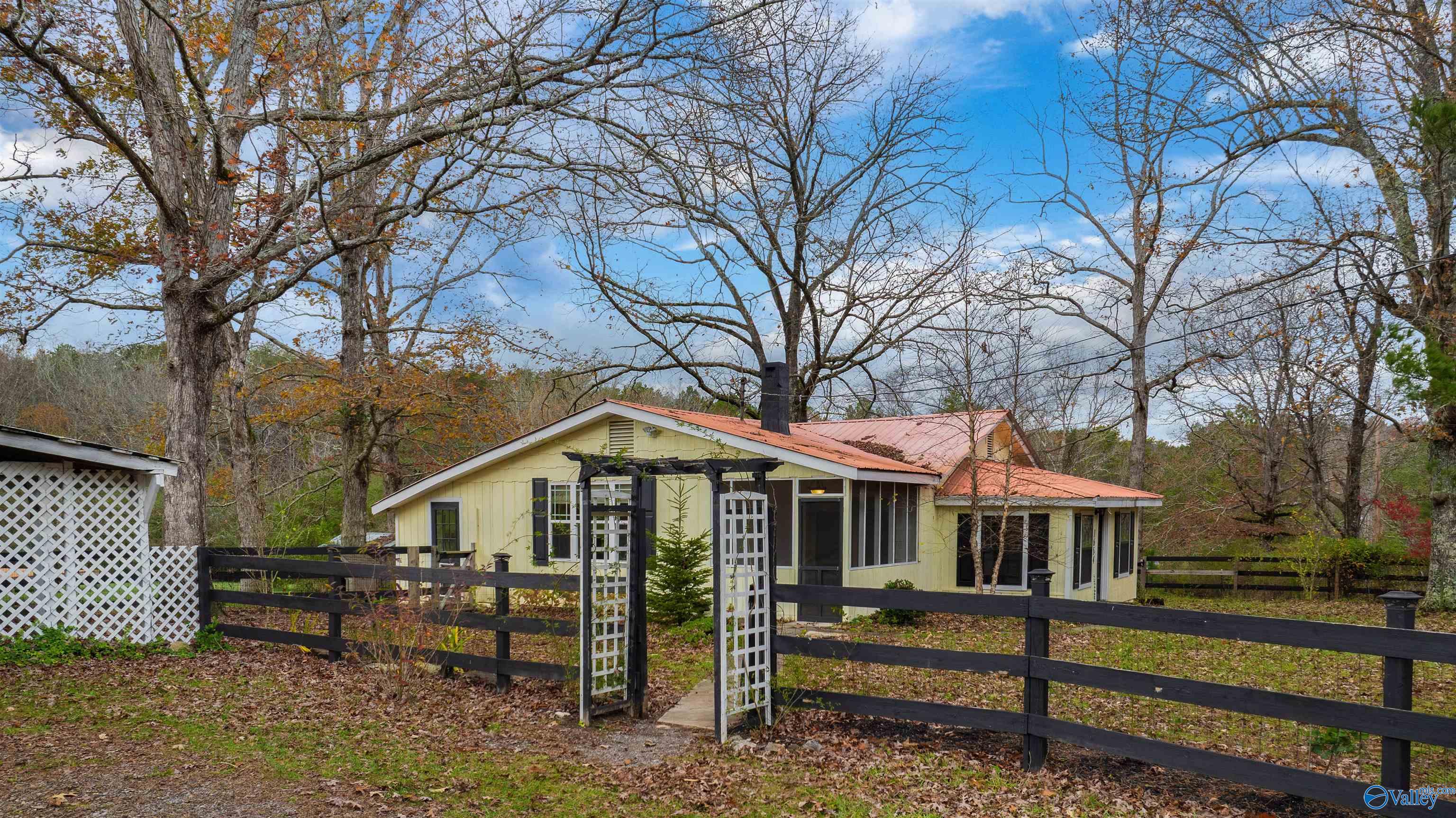 1654 County Road 641, Mentone, Alabama image 1