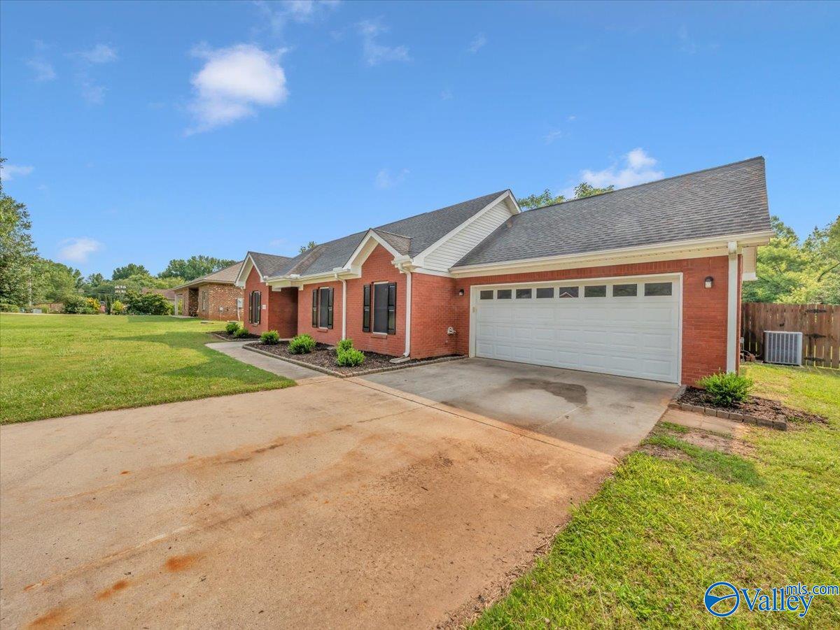 108 White Willow Court, Hazel Green, Alabama image 2