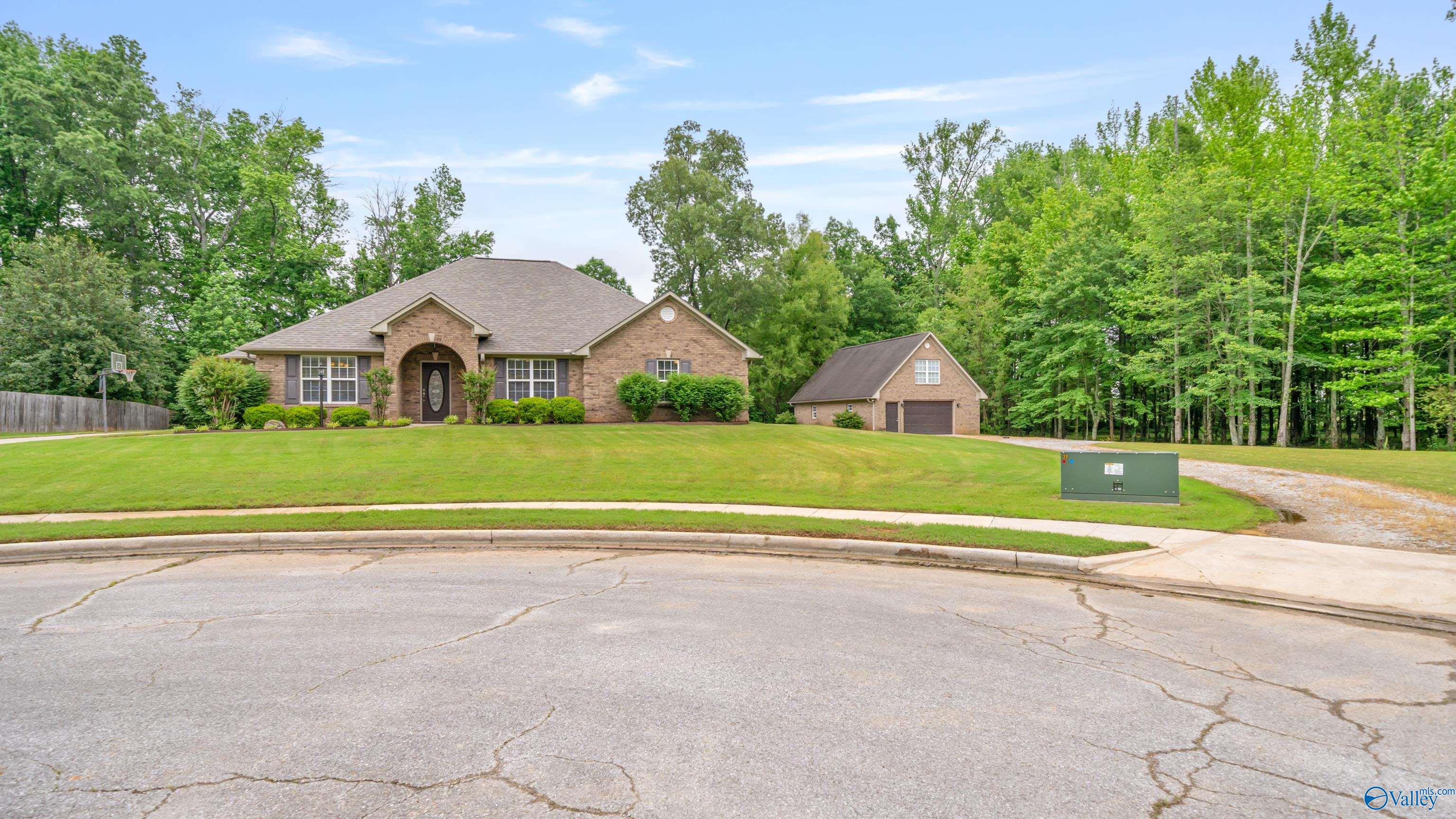 16562 Mulberry Lane, Athens, Alabama image 2